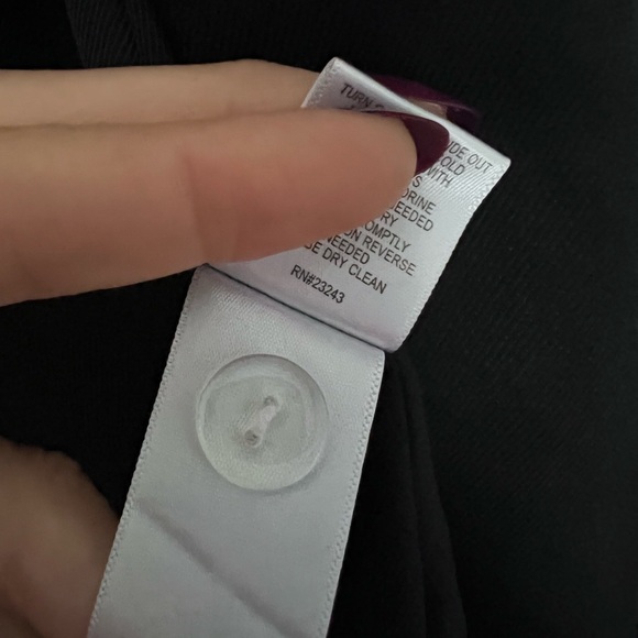 Kate Hudson Happy X Nature sustainable brand embroidered dress - Picture 13 of 13